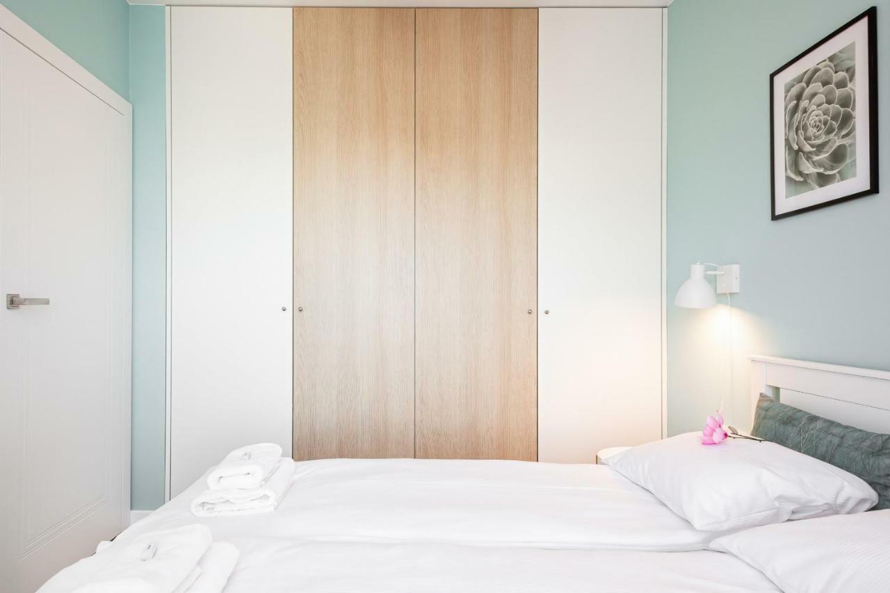 Apartment Walonska With Free Parking Wroclaw By Noclegi Renters エクステリア 写真
